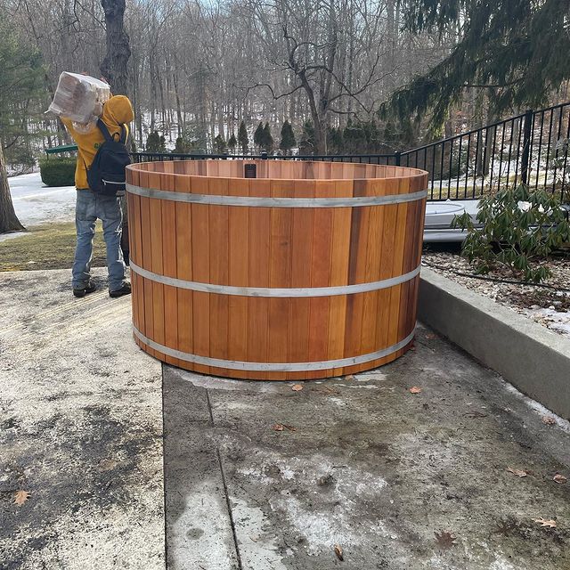 above ground hot tub