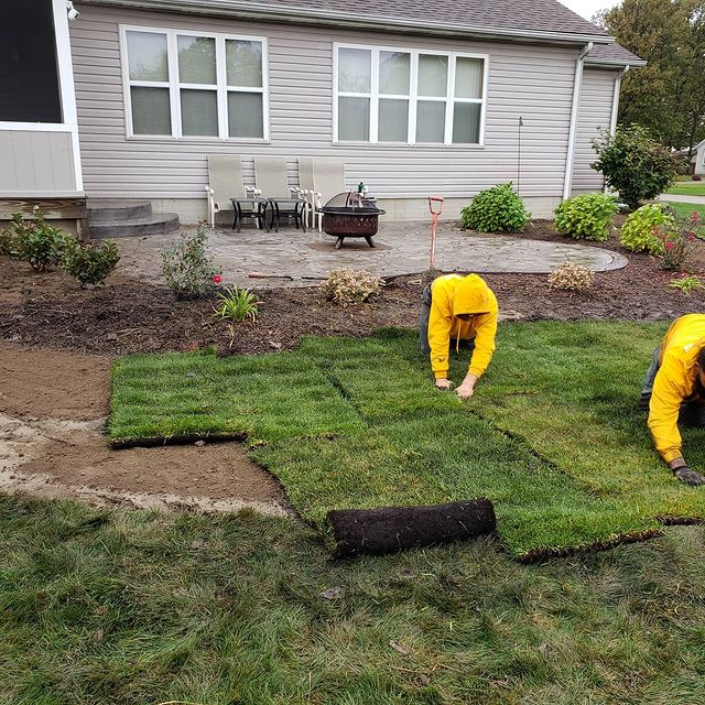 Avon Landscaping & Lawn Services The Grounds Guys of Avon